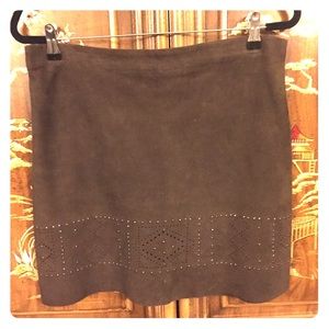 BCBG sexy suede mini skirt 😍 size 12